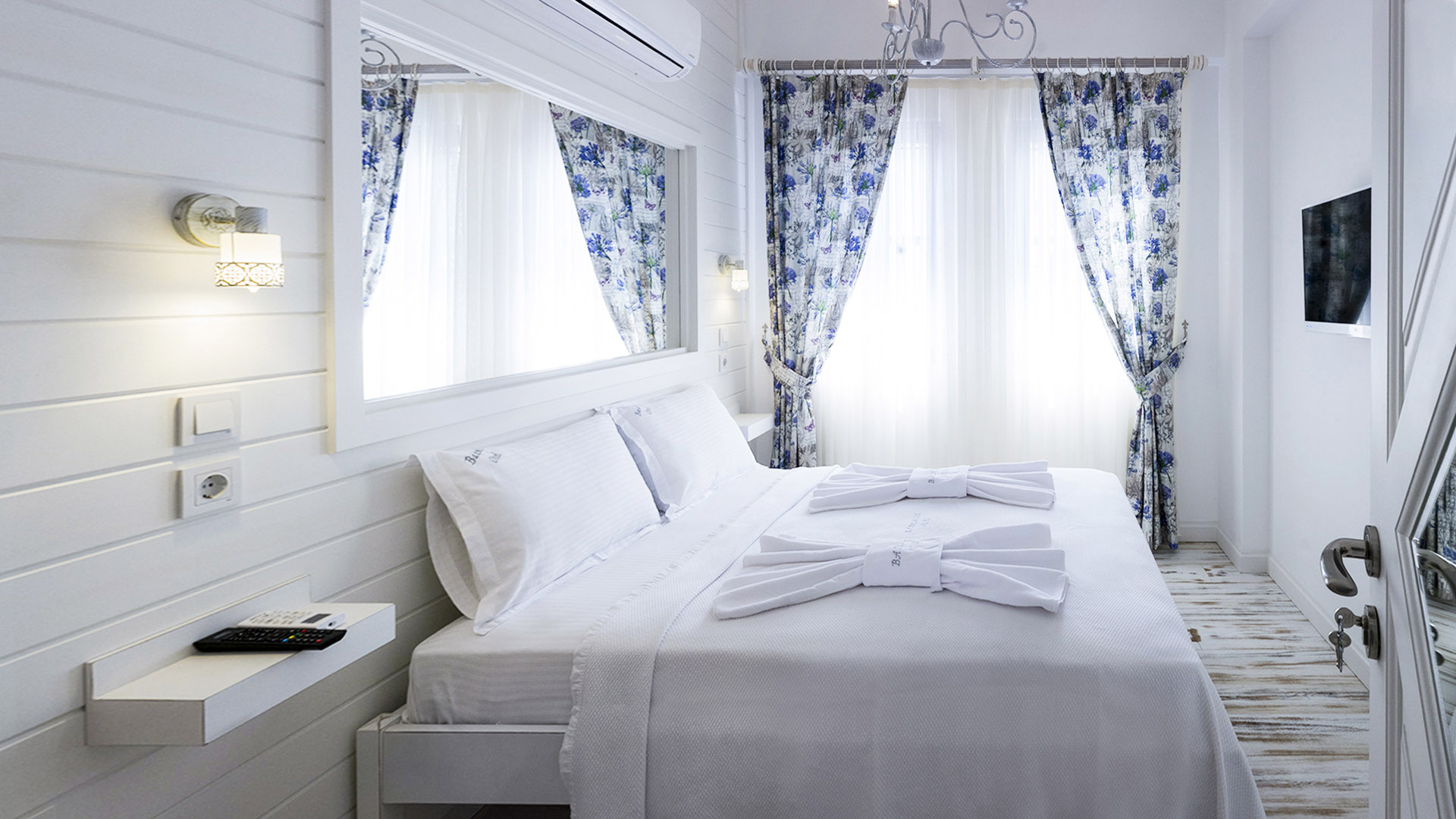 Bozcaada Bademlik Otel