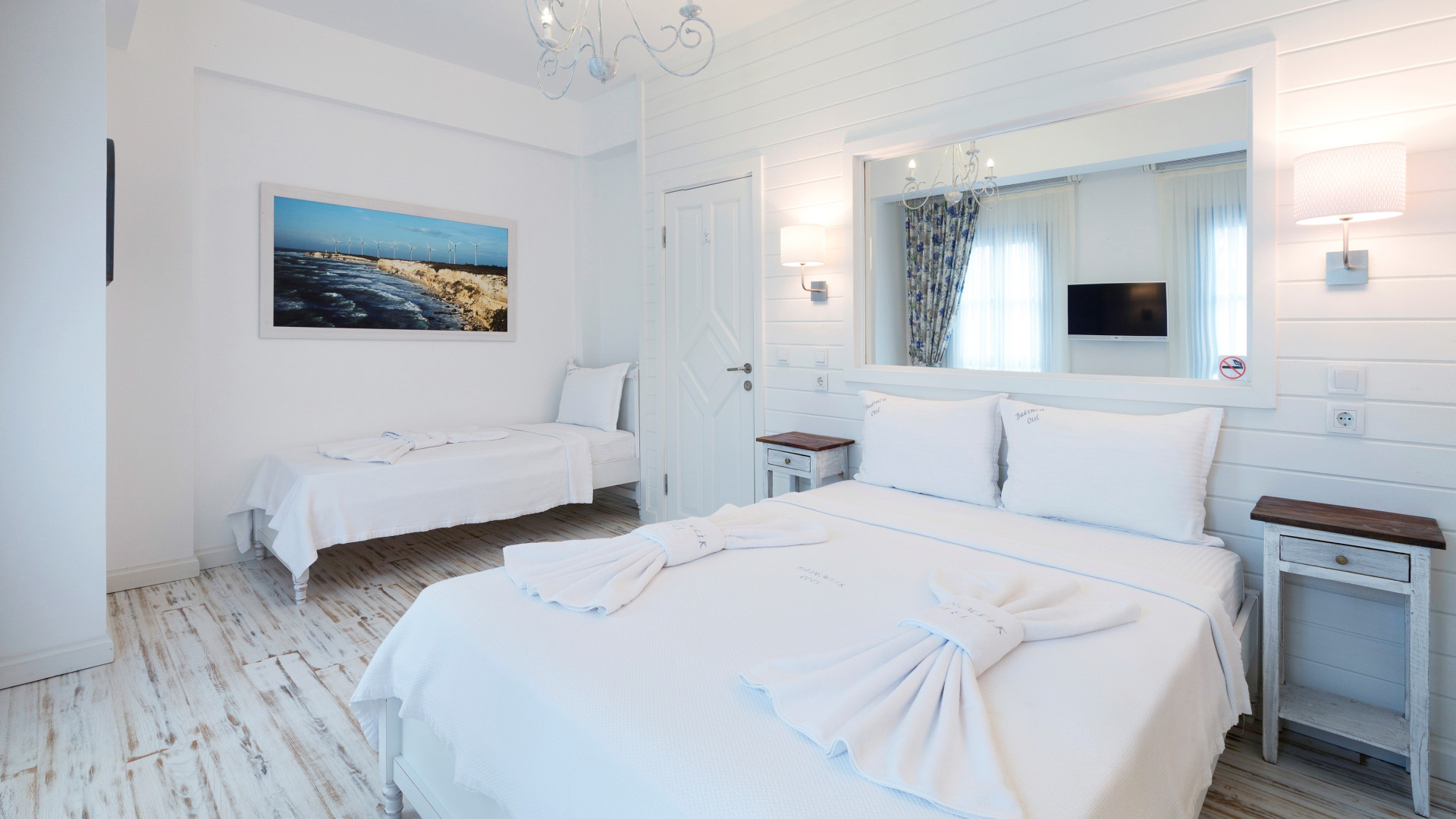 Bozcaada Bademlik Otel