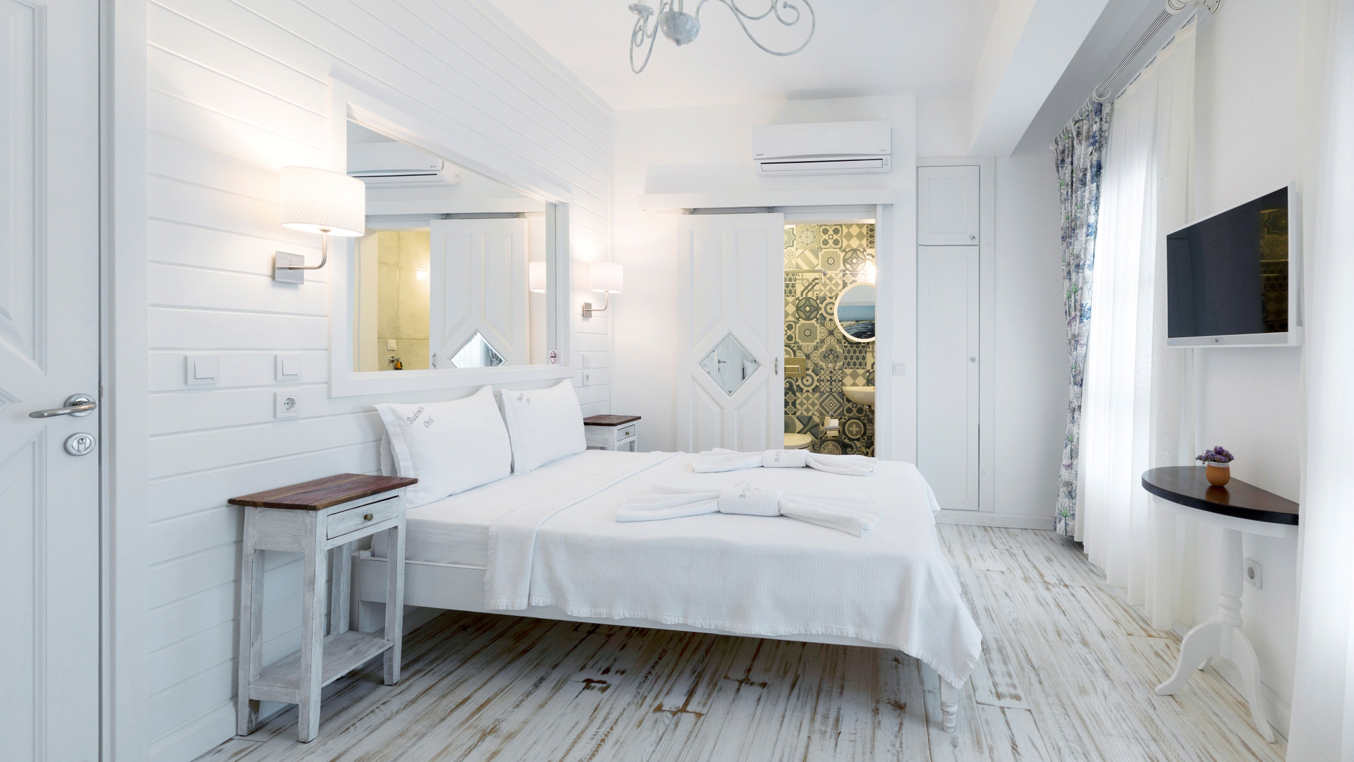 Bozcaada Bademlik Otel